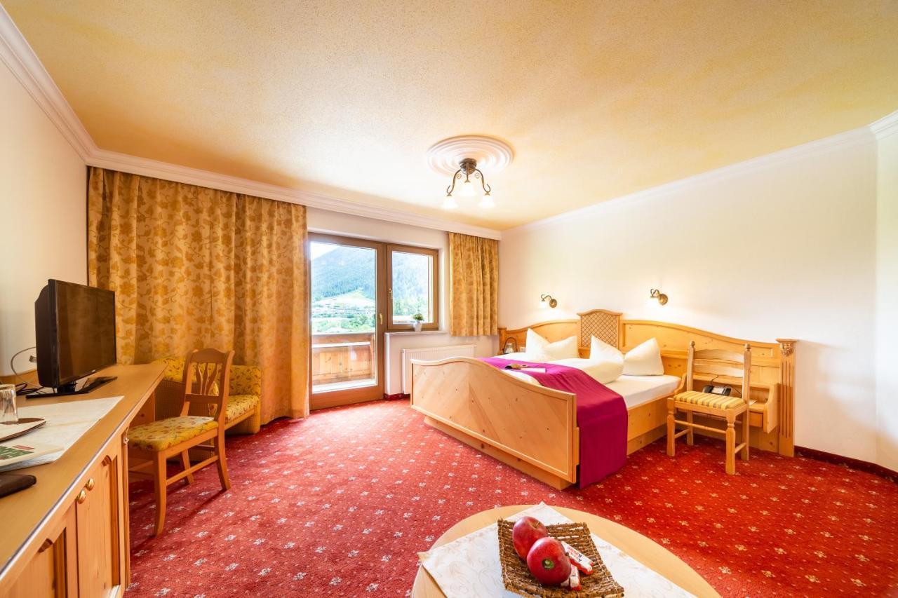 Biohotel Rastbichlhof Neustift im Stubaital Exterior photo